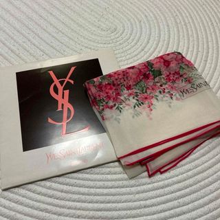 イヴサンローラン(Yves Saint Laurent)のイブサンローラン　花柄スカーフ(バンダナ/スカーフ)