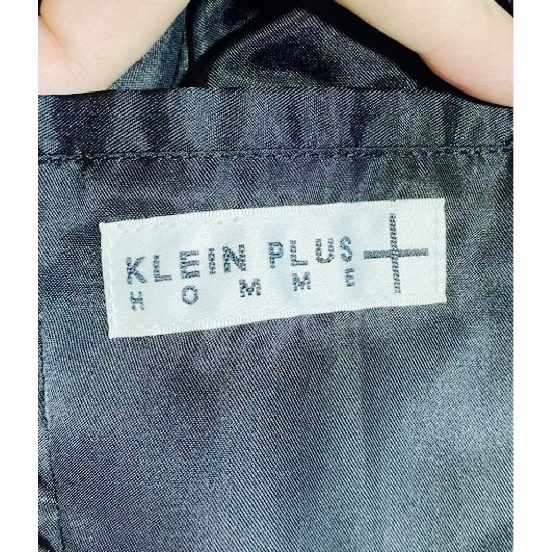 KLEIN PLUS(クランプリュス)のクラン プリュス(KLEIN PLUS) ブラック　トレンチコート メンズのトップス(シャツ)の商品写真