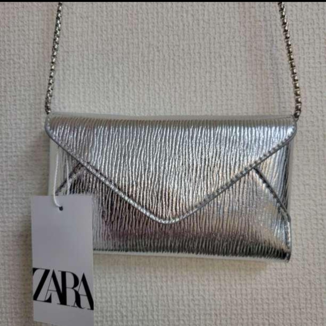 ZARA クラッチバッグ 結婚式 入学式 ウォレットバック 銀 シルバー 新品 レディースのバッグ(クラッチバッグ)の商品写真