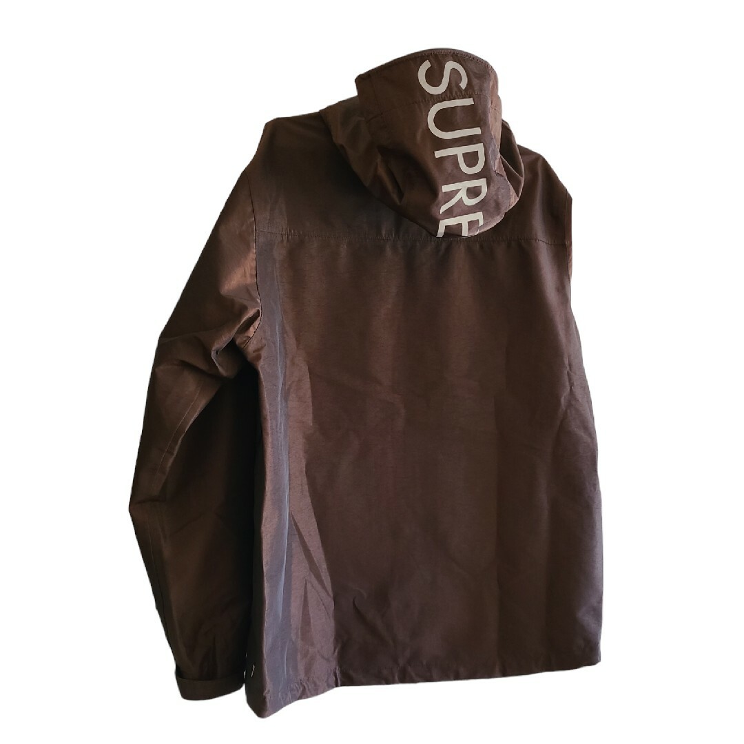 Supreme(シュプリーム)のSupreme Iridescent Taped Seam Jacket メンズのジャケット/アウター(マウンテンパーカー)の商品写真