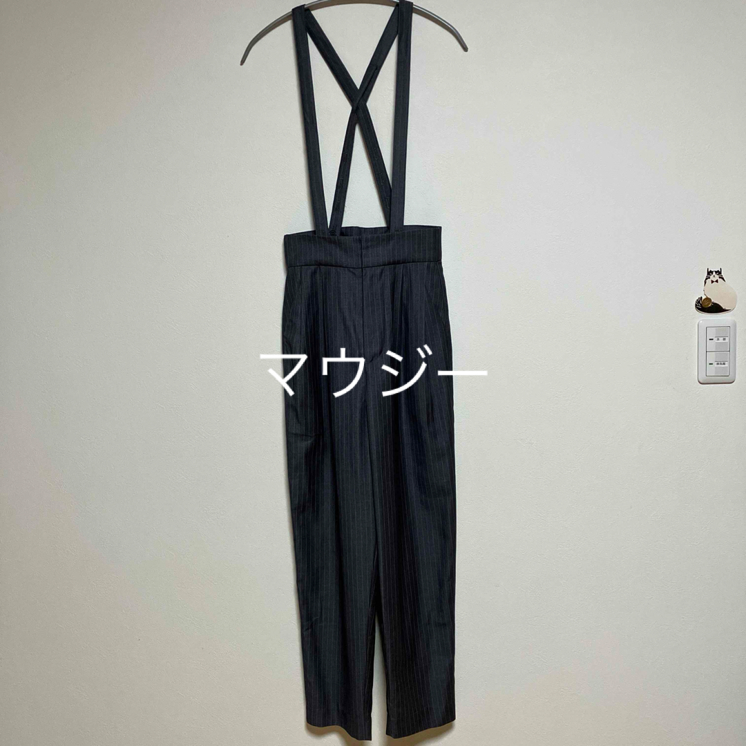 moussy(マウジー)のマウジー　M位　グレー レディースのパンツ(サロペット/オーバーオール)の商品写真