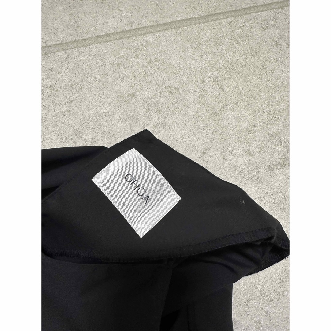 OHGA FRILL ブラック レディースのトップス(シャツ/ブラウス(長袖/七分))の商品写真