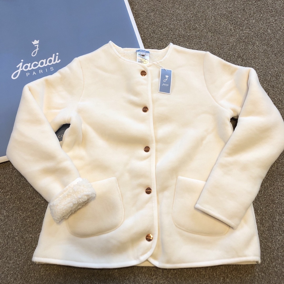 Jacadi(ジャカディ)のjacadi 一点のみ入荷！フリースカーディガン10a キッズ/ベビー/マタニティのキッズ服女の子用(90cm~)(カーディガン)の商品写真