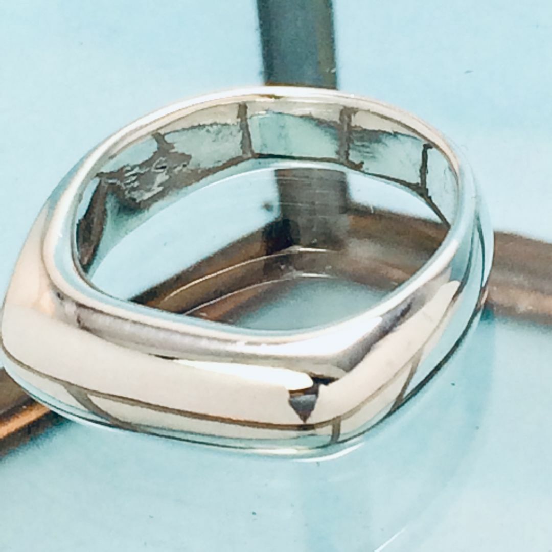 新着【銀製品９２５】デザインリング　レア　サイズあります　 レディースのアクセサリー(リング(指輪))の商品写真
