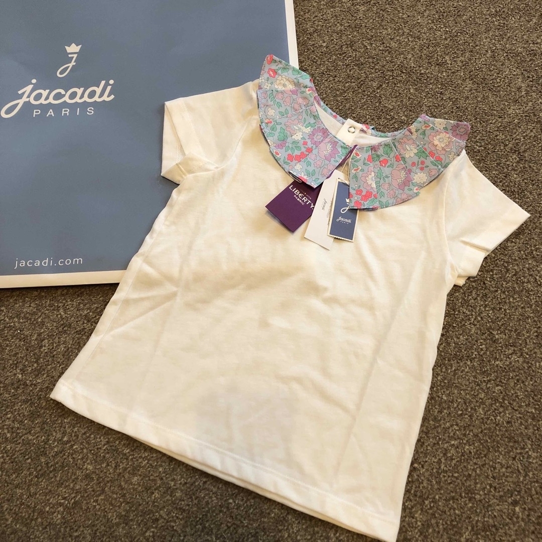 Jacadi(ジャカディ)のjacadi リバティ襟つきカットソー 6a キッズ/ベビー/マタニティのキッズ服女の子用(90cm~)(Tシャツ/カットソー)の商品写真