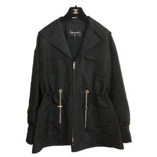 　シャネル CHANEL チェーンデザイン パファー シルクジャケット 23AW P75490 ブラック ゴールド金具 シルク レディース ブルゾン