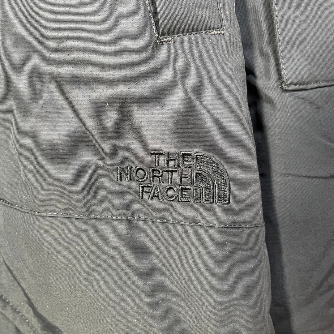 THE NORTH FACE(ザノースフェイス)の【ノースフェイス】マウンテンパーカー　刺繍　ワンポイント　ブラックブラウン2K メンズのジャケット/アウター(マウンテンパーカー)の商品写真