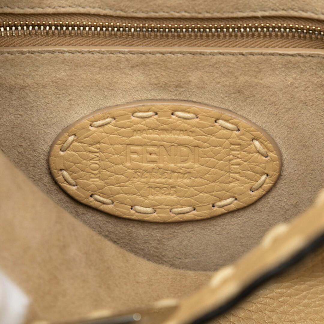 FENDI - フェンディ セレリア ピーカブー ミニ ハンドバッグ FENDI - フェンディ セレリア ピーカブー ミニ ハンドバッグ