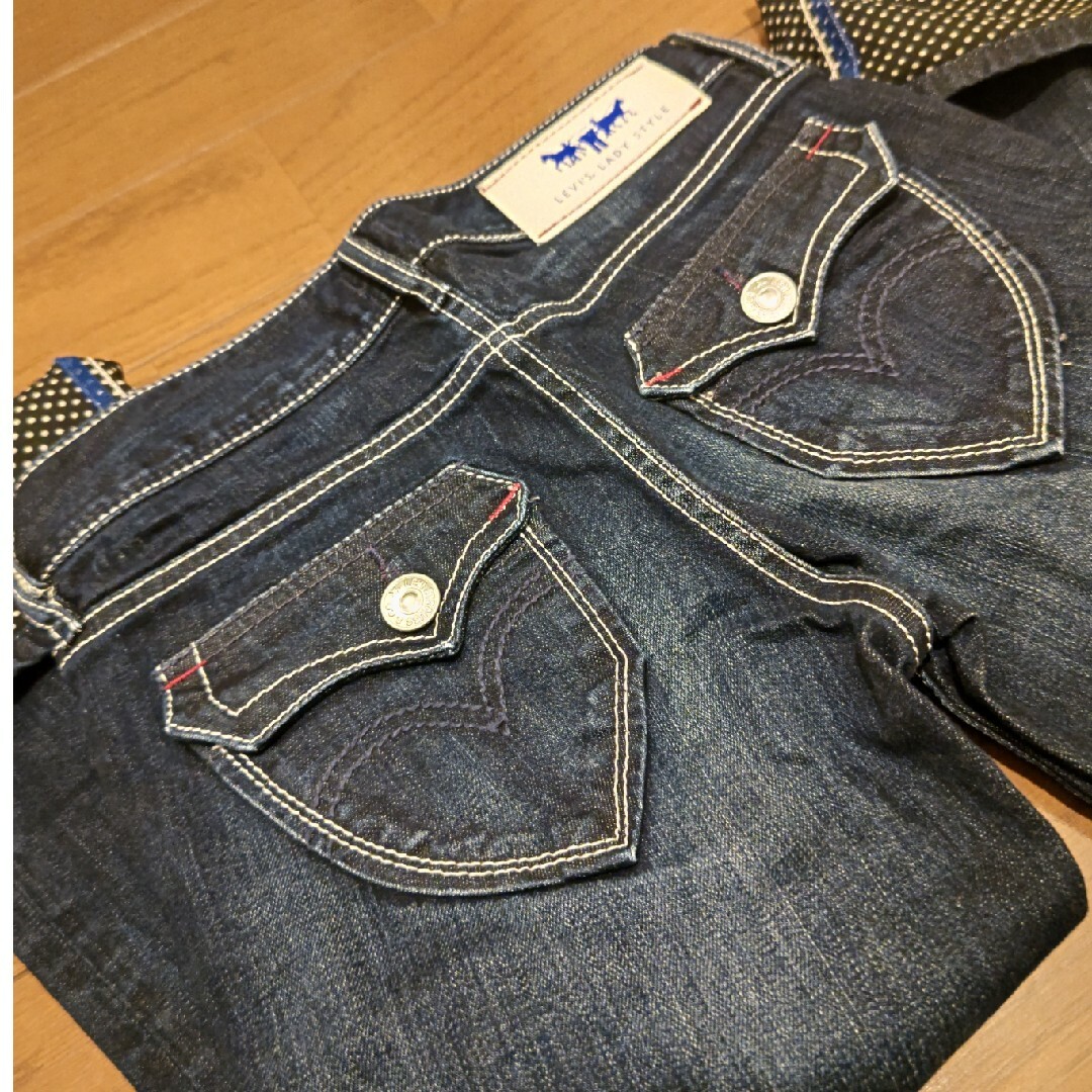 Levi's(リーバイス)のLEVI'S　クロップド丈　デニム レディースのパンツ(デニム/ジーンズ)の商品写真