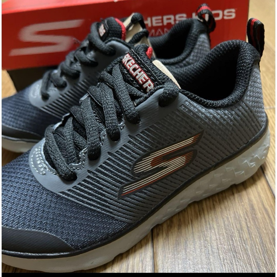 SKECHERS(スケッチャーズ)のスケッチャーズ　スニーカー　17cm   ゴーラン　400 キッズ/ベビー/マタニティのキッズ靴/シューズ(15cm~)(スニーカー)の商品写真