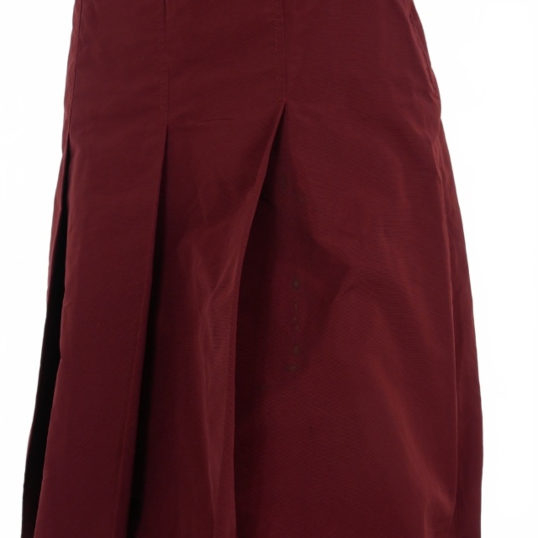 miumiu(ミュウミュウ)のミュウミュウ miumiu ナイロン タック フレアスカート ひざ丈 ボルドー レディースのスカート(その他)の商品写真