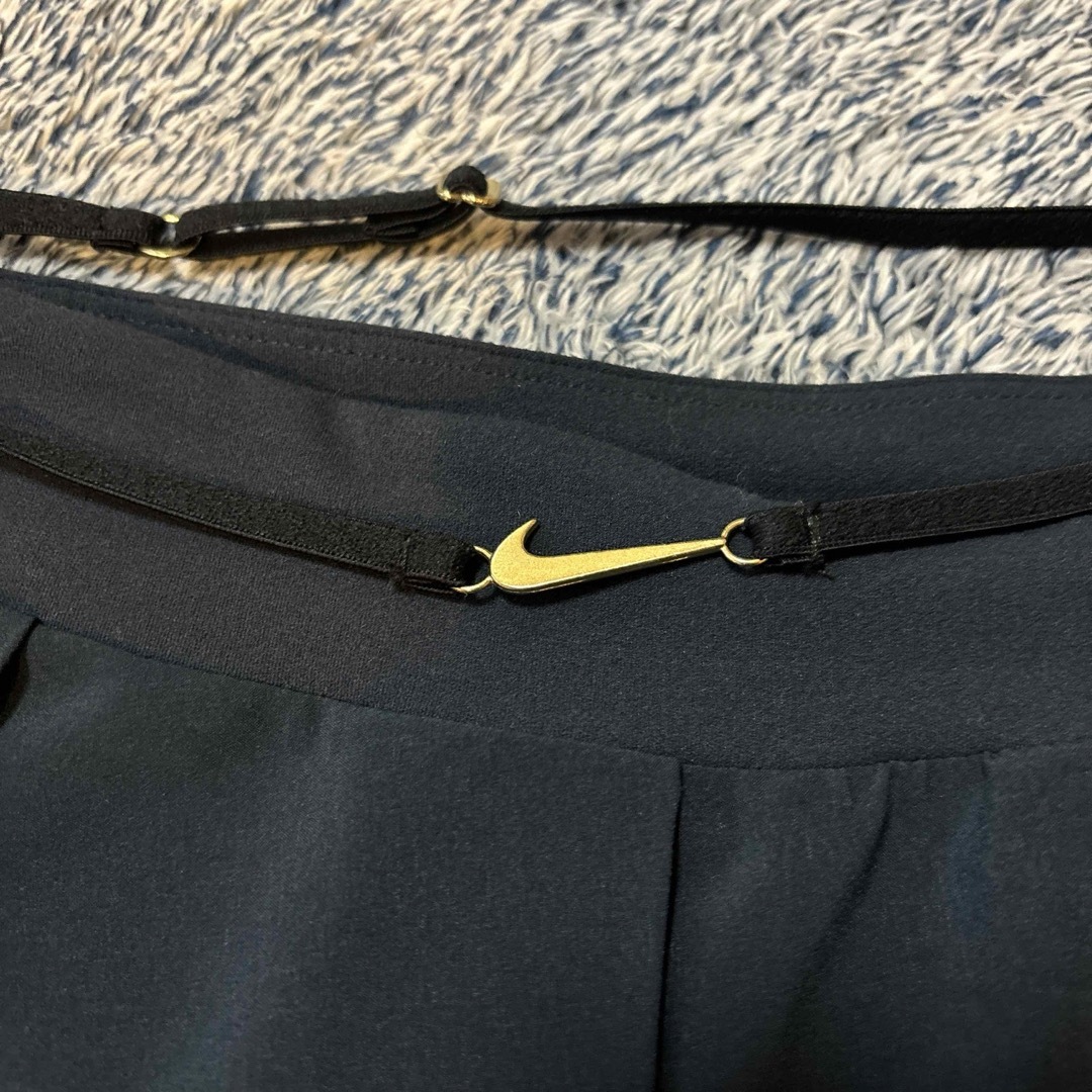 NIKE(ナイキ)の NIKE x JACQUEMUS WMNS NRG DF EU SKIRT  レディースのスカート(ミニスカート)の商品写真