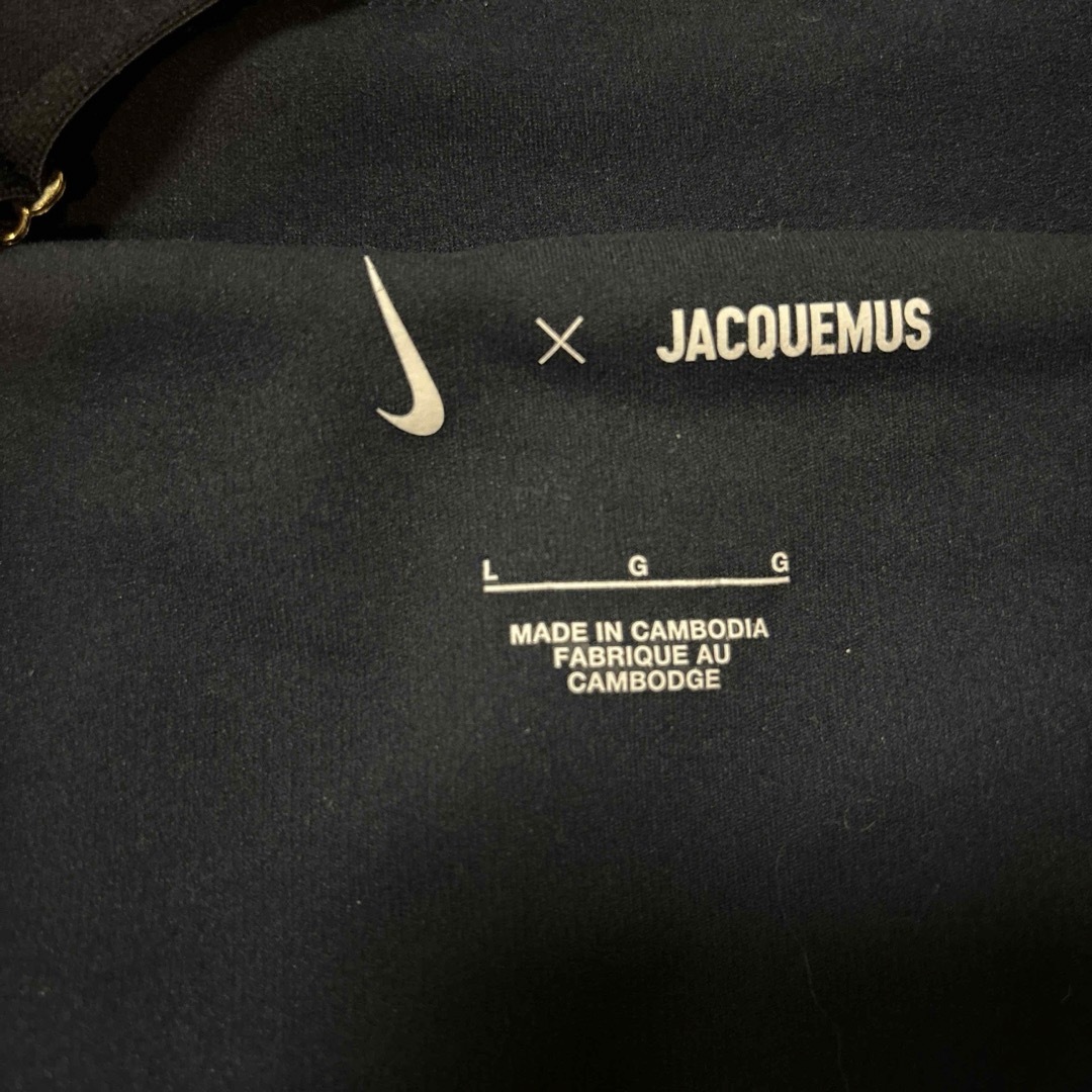 NIKE(ナイキ)の NIKE x JACQUEMUS WMNS NRG DF EU SKIRT  レディースのスカート(ミニスカート)の商品写真