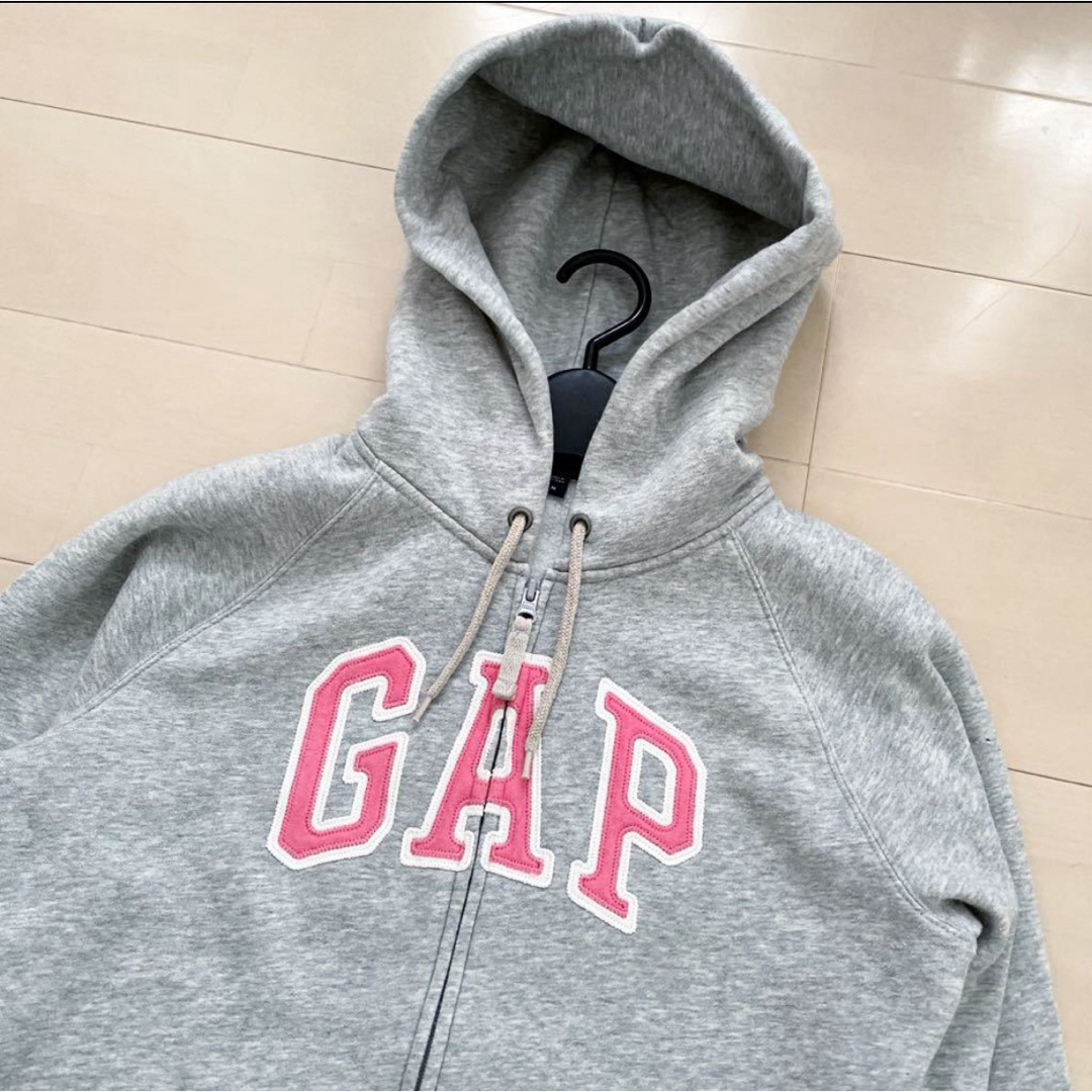 GAP(ギャップ)のGAP ジップアップパーカー　スウェットパーカー 裏起毛 (訳あり) レディースのトップス(パーカー)の商品写真