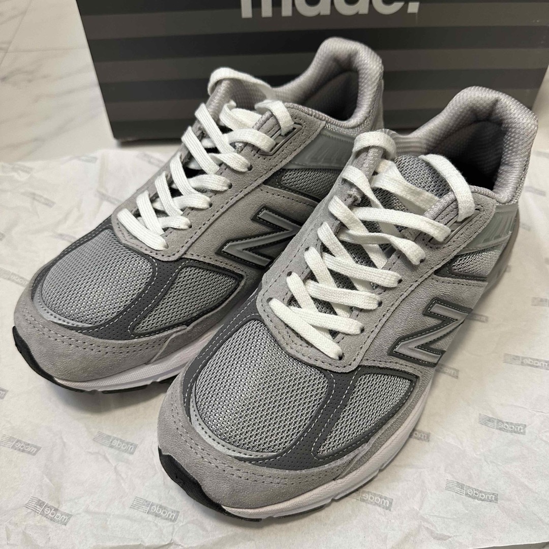 New Balance(ニューバランス)の【美品】ニューバランス990V5 24.5cm レディースの靴/シューズ(スニーカー)の商品写真