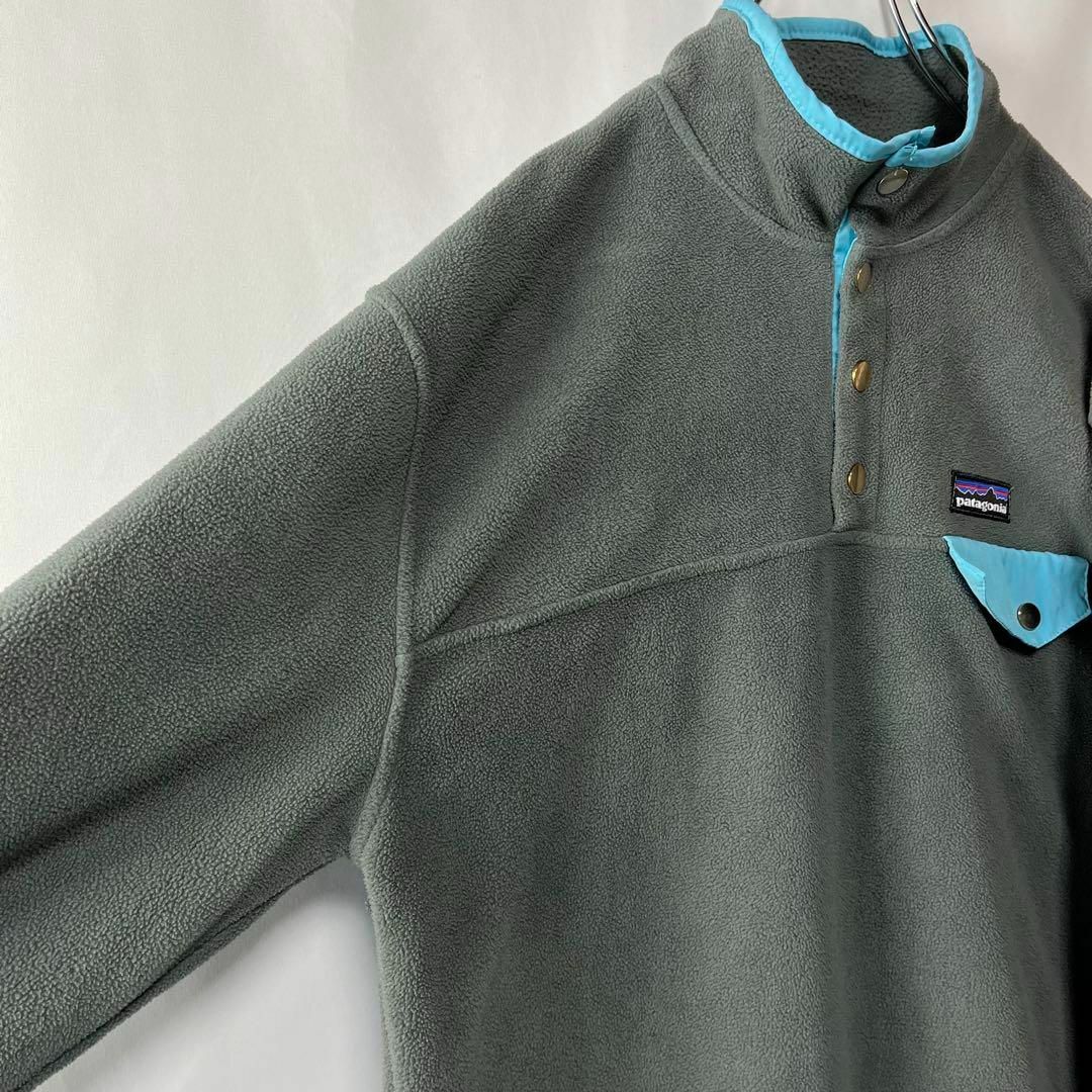 patagonia(パタゴニア)のパタゴニア　シンチラ　スナップTフリースジャケット　Lサイズ　グレー　古着 メンズのジャケット/アウター(ブルゾン)の商品写真