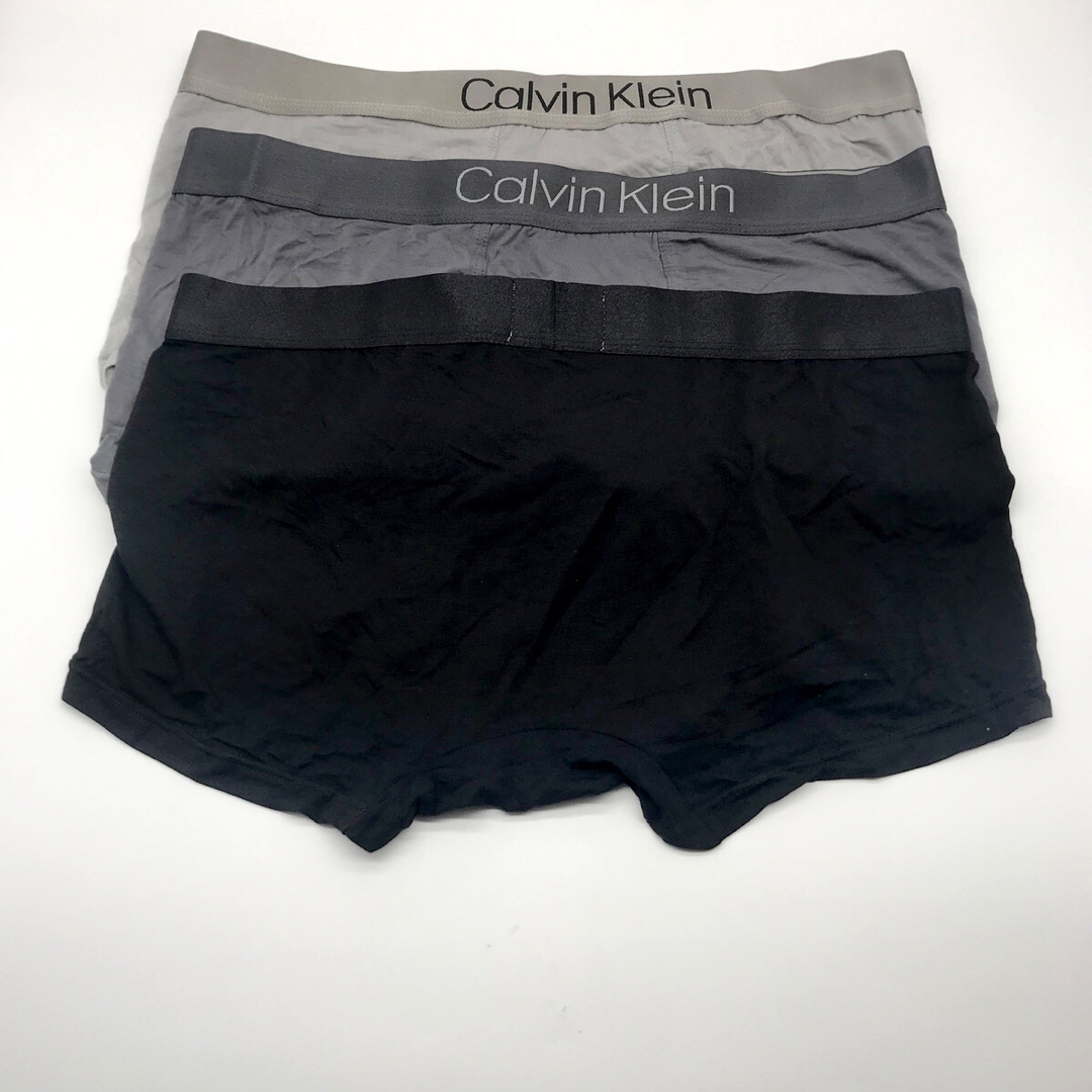 ck Calvin Klein(シーケーカルバンクライン)のカルバンクライン メンズ　ボクサーパンツ　3カラーセット　L メンズのアンダーウェア(ボクサーパンツ)の商品写真