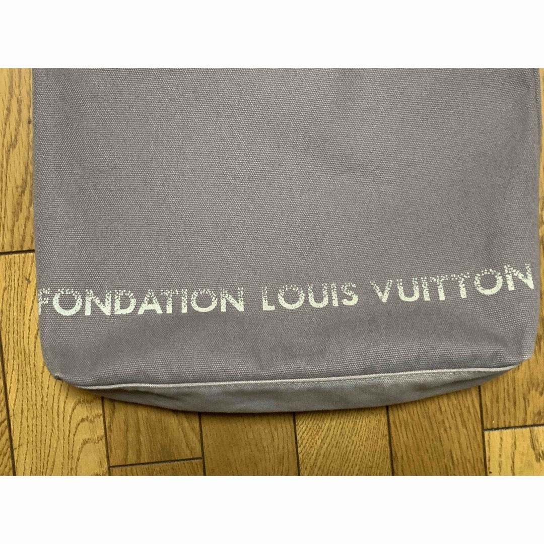 LOUIS VUITTON(ルイヴィトン)のlouis vuittonトートバッグノベルティ メンズのバッグ(トートバッグ)の商品写真