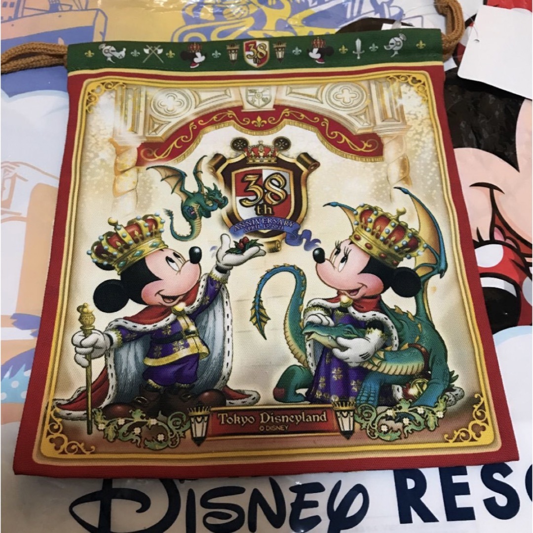 Disney(ディズニー)の★新品未開封★ディズニー　38周年　ステーショナリーセット　巾着　全２点 エンタメ/ホビーのおもちゃ/ぬいぐるみ(キャラクターグッズ)の商品写真