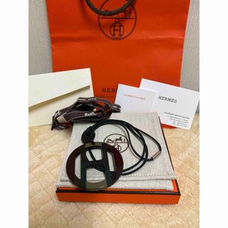 エルメス(Hermes)のHERMESバッファローホーンH エキップペンダント (ネックレス)