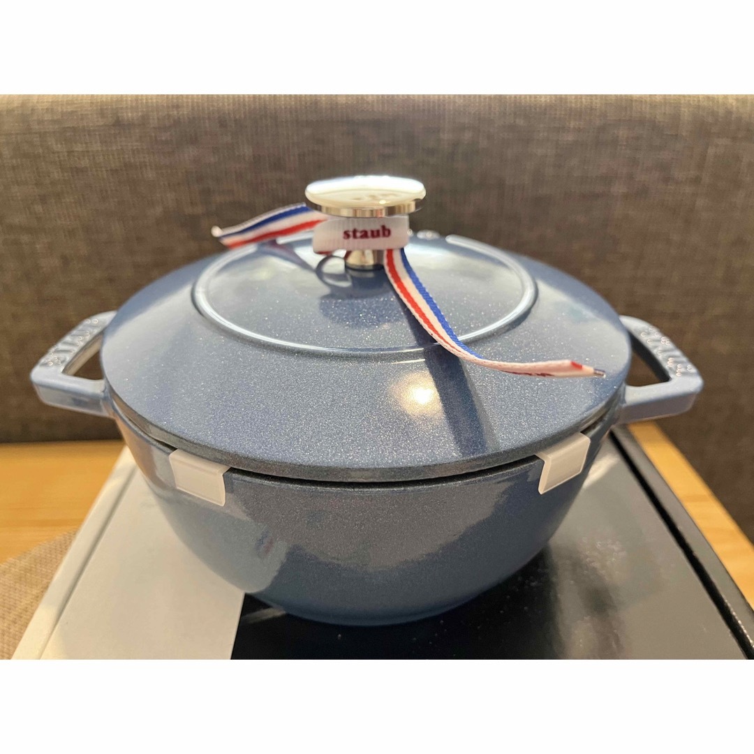 STAUB(ストウブ)のstaub ストウブ Wa-NABE S ワナベ 16 cm ルミナスブルー インテリア/住まい/日用品のキッチン/食器(鍋/フライパン)の商品写真