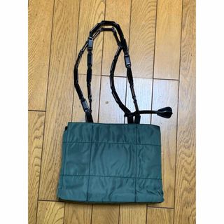 プラダ(PRADA)のPRADAプラスチックチェーンショルダーバッグ美品(ショルダーバッグ)