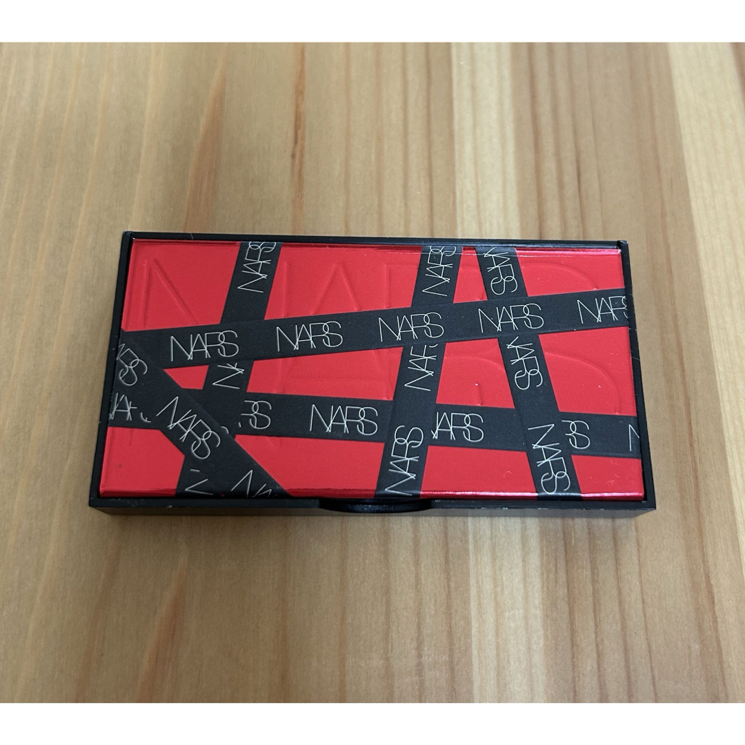 NARS(ナーズ)のNARS アンラップド　ミニ　アイシャドーパレット　LAGUNA コスメ/美容のベースメイク/化粧品(アイシャドウ)の商品写真