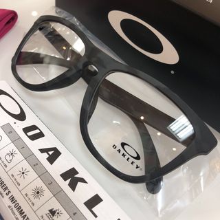 Oakley - ゴルフ コンペ景品 OAKLEY フロッグスキン OX8137A-0454