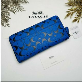 コーチ(COACH)の新品　COACH　ラウンドファスナー　長財布　ブルー　シグネチャー　小銭入れ有(財布)