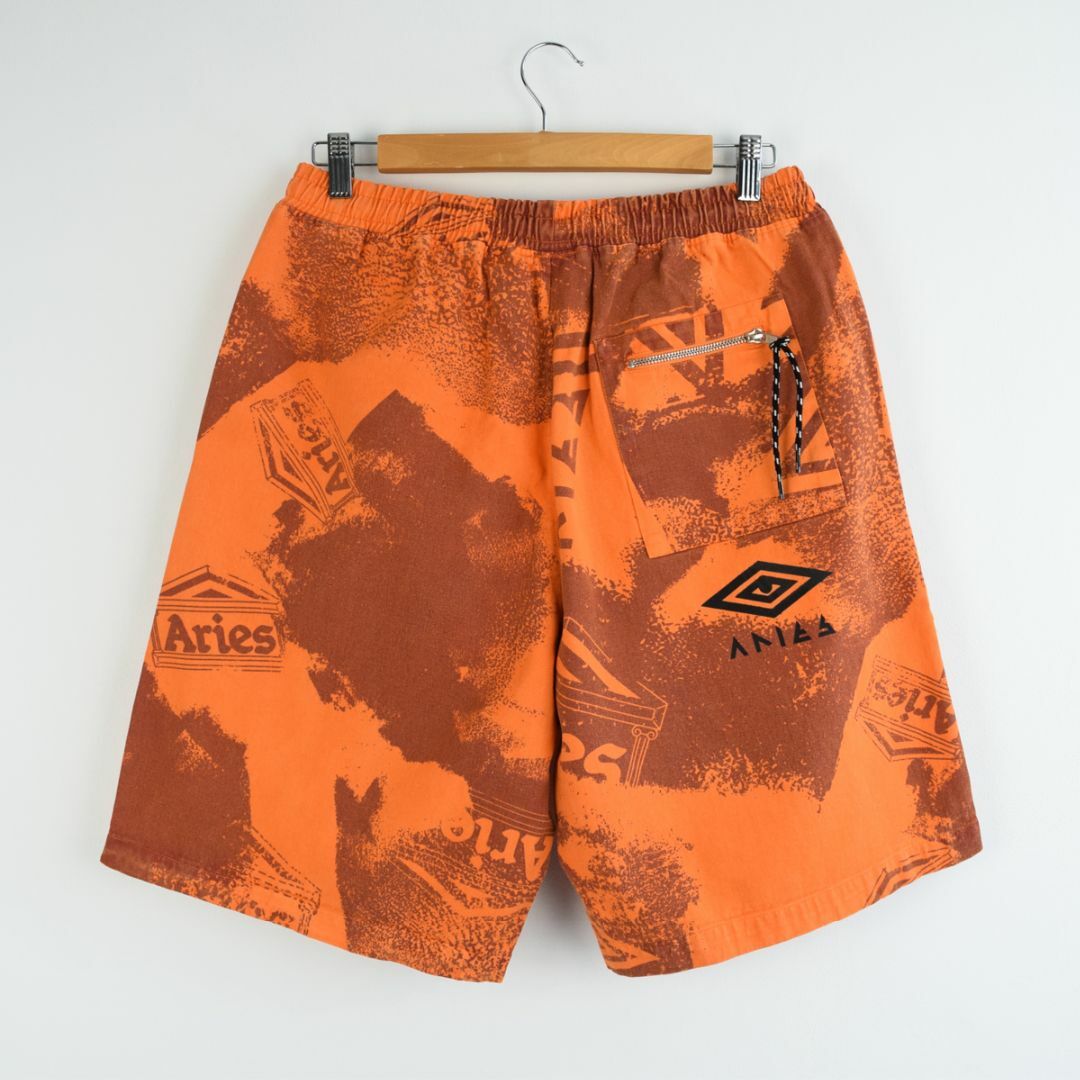 aries(アリエス)の新品 Aries x Umbro Pro 64 Shorts ショーツ　XXL メンズのパンツ(ショートパンツ)の商品写真