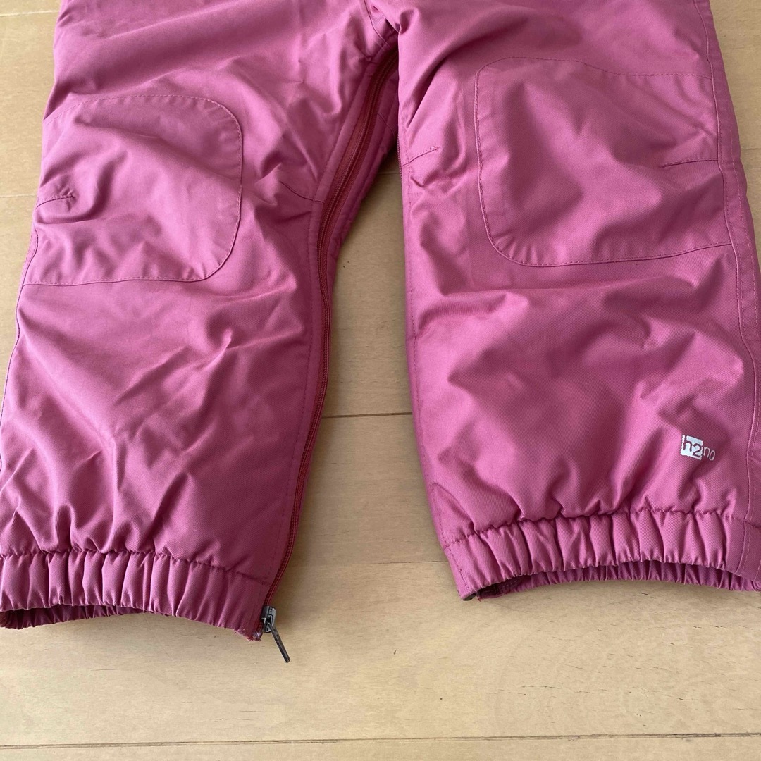 patagonia(パタゴニア)のPatagonia baby パタゴニア ベビー 3M スノービブパンツ ピンク キッズ/ベビー/マタニティのベビー服(~85cm)(ジャケット/コート)の商品写真