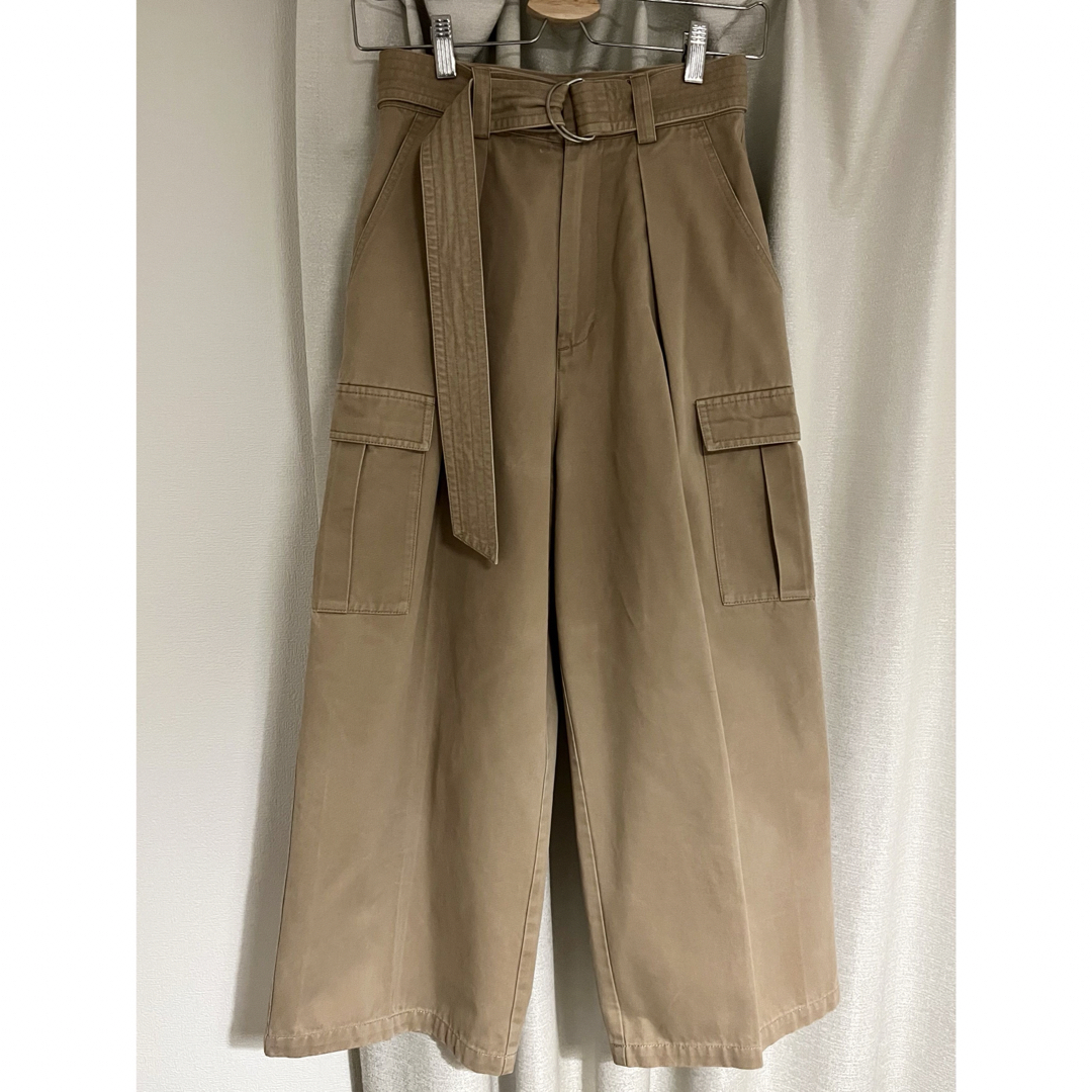 Ameri VINTAGE(アメリヴィンテージ)の【Ameri VINTAGE】WIDE CARGO PANTS レディースのパンツ(カジュアルパンツ)の商品写真