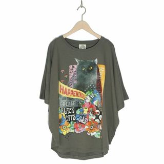 スカラー(ScoLar)のScolar 141649：黒ネコと女の子 カラフルプリントプルオーバー(Tシャツ(半袖/袖なし))