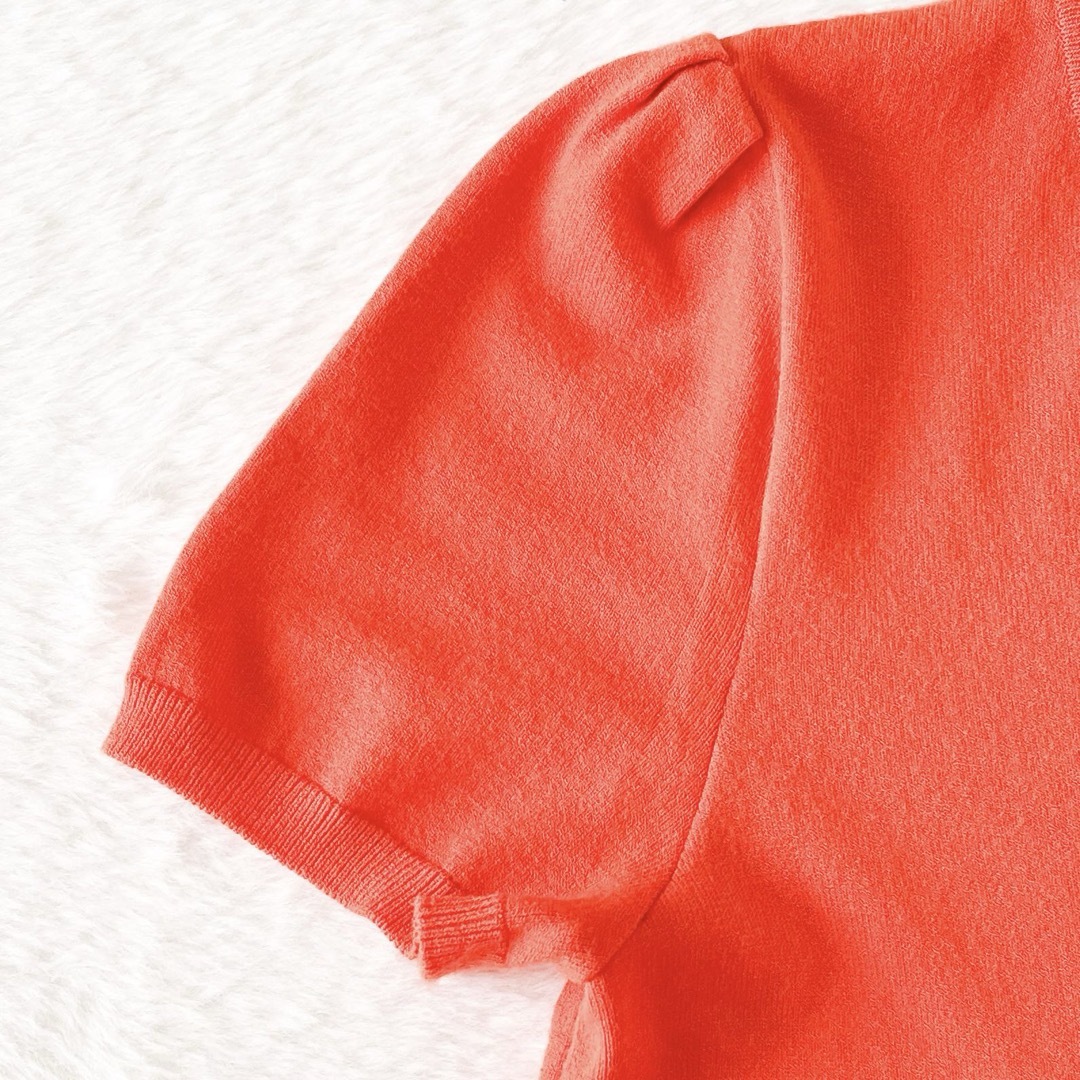 FOXEY(フォクシー)の【美品】フォクシー　Ｖネック半袖セーター　ニット　トップス　カットソー　オレンジ レディースのトップス(カットソー(半袖/袖なし))の商品写真