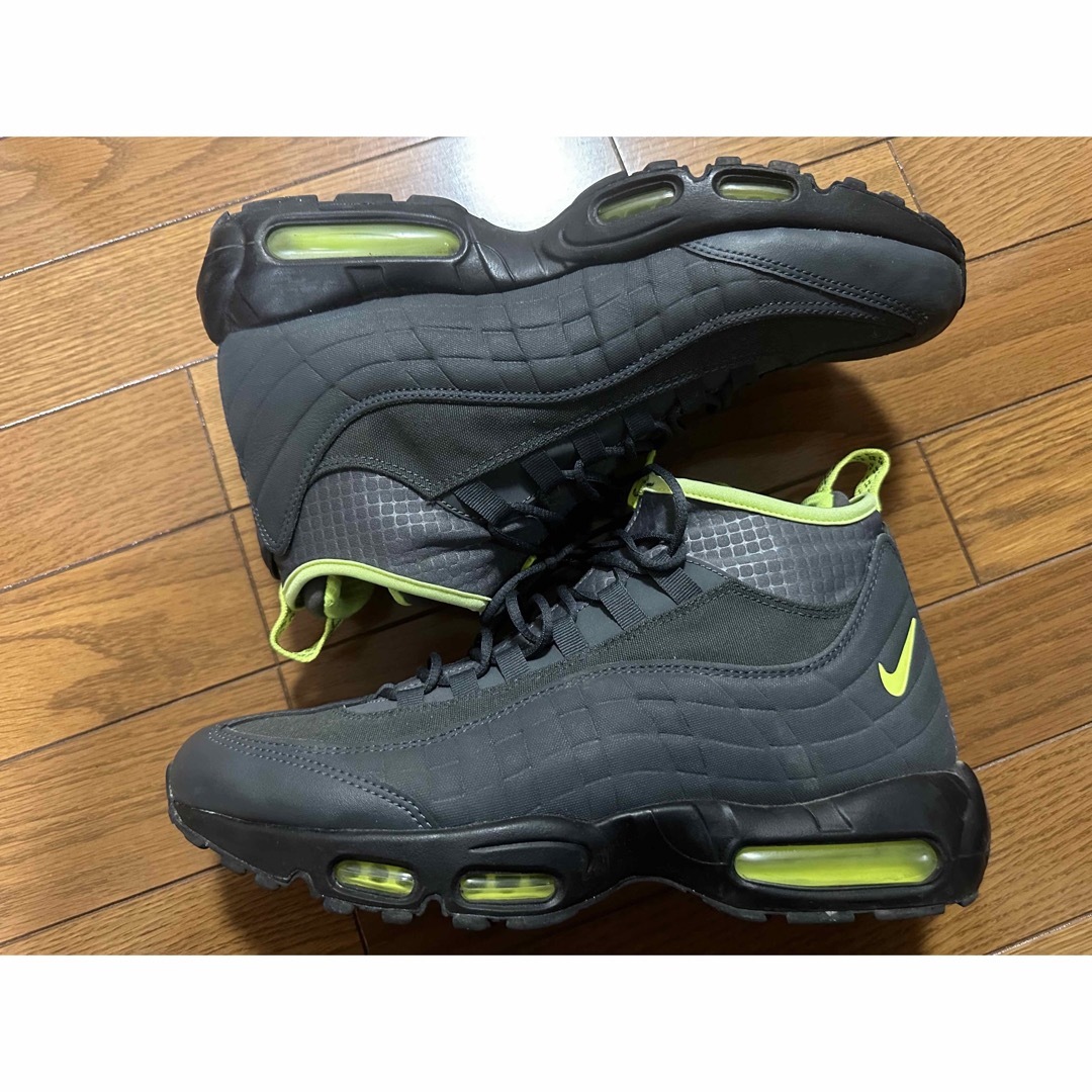 NIKE(ナイキ)のNIKE AIR MAX 95 SNEAKERBOOT VOLT US11 メンズの靴/シューズ(スニーカー)の商品写真