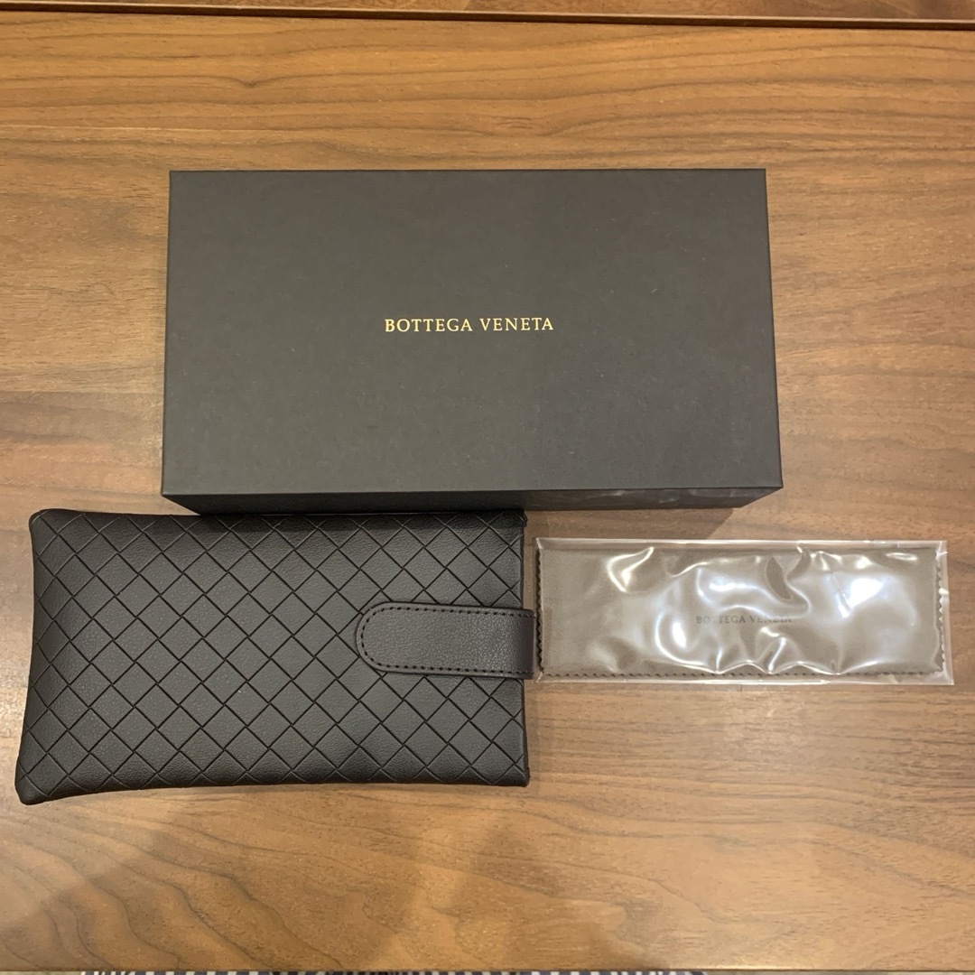 Bottega Veneta(ボッテガヴェネタ)のボッテガべネタ　メガネ　サングラス　専用　ソフトケース レディースのファッション小物(サングラス/メガネ)の商品写真