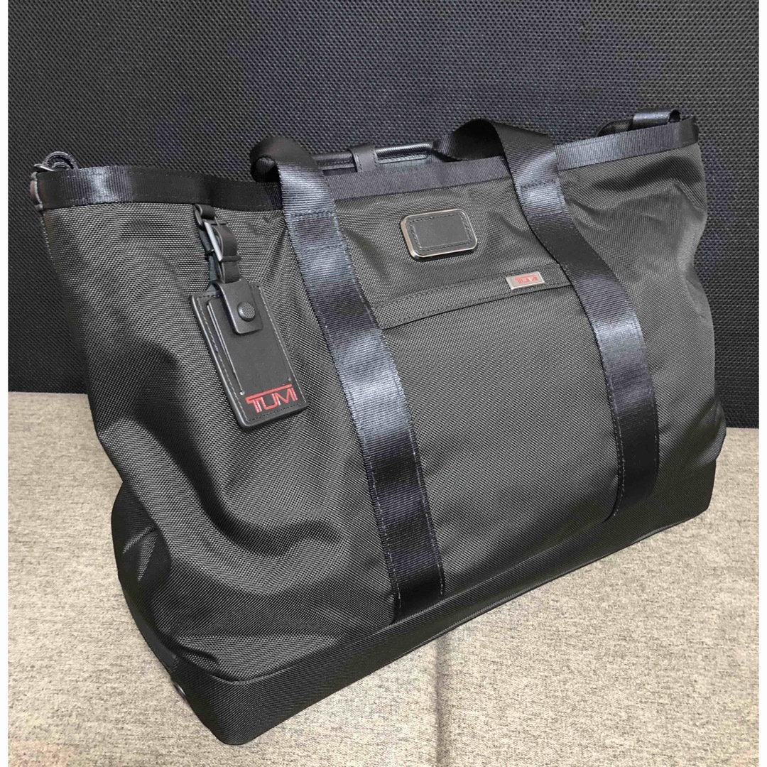 TUMI(トゥミ)のなお様　正規品 TUMI 2203152D3 キャリーオールトート 美品 メンズのバッグ(トートバッグ)の商品写真