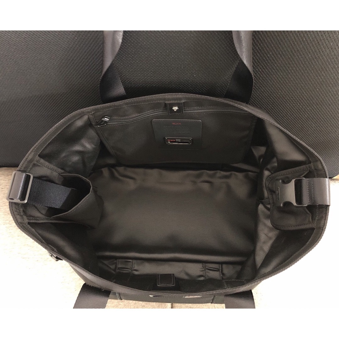 TUMI(トゥミ)のなお様　正規品 TUMI 2203152D3 キャリーオールトート 美品 メンズのバッグ(トートバッグ)の商品写真