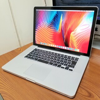 超美品MacBookPro2017 15インチi7 16GB1TB