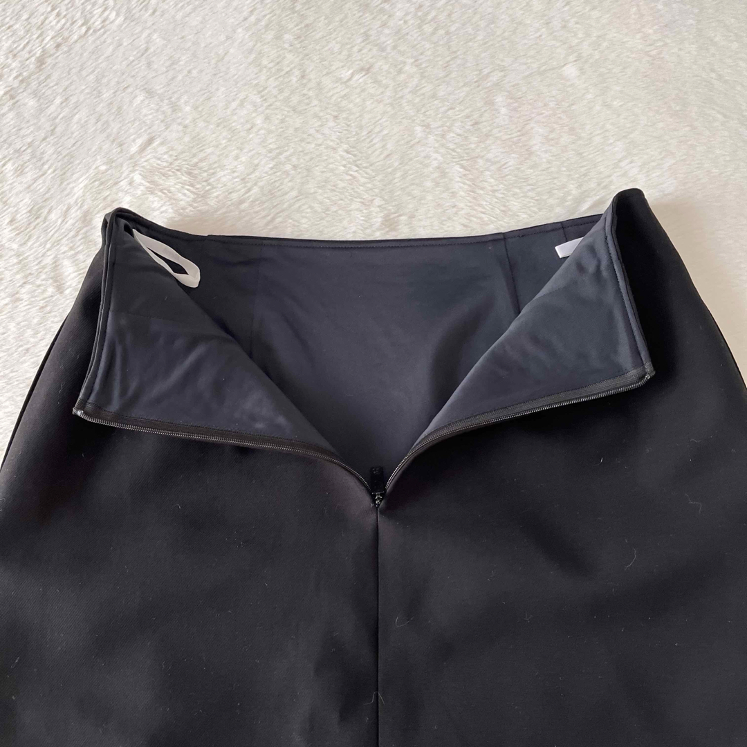 René(ルネ)のルネ　サイドリボンスカート　ブラック　黒　膝丈スカート　34  7号　S レディースのスカート(ひざ丈スカート)の商品写真