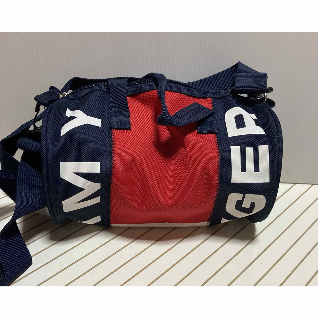 TOMMY HILFIGER(トミーヒルフィガー)のTOMMYHILFIGER 　ミニドラムバック メンズのバッグ(ドラムバッグ)の商品写真