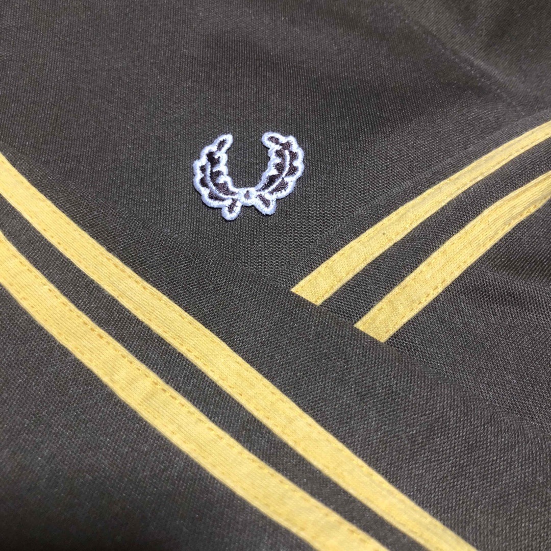 FRED PERRY(フレッドペリー)の希少ブラウン⭐️90s Fred Perry トラックジャケットXL 刺繍月桂樹 メンズのトップス(ジャージ)の商品写真