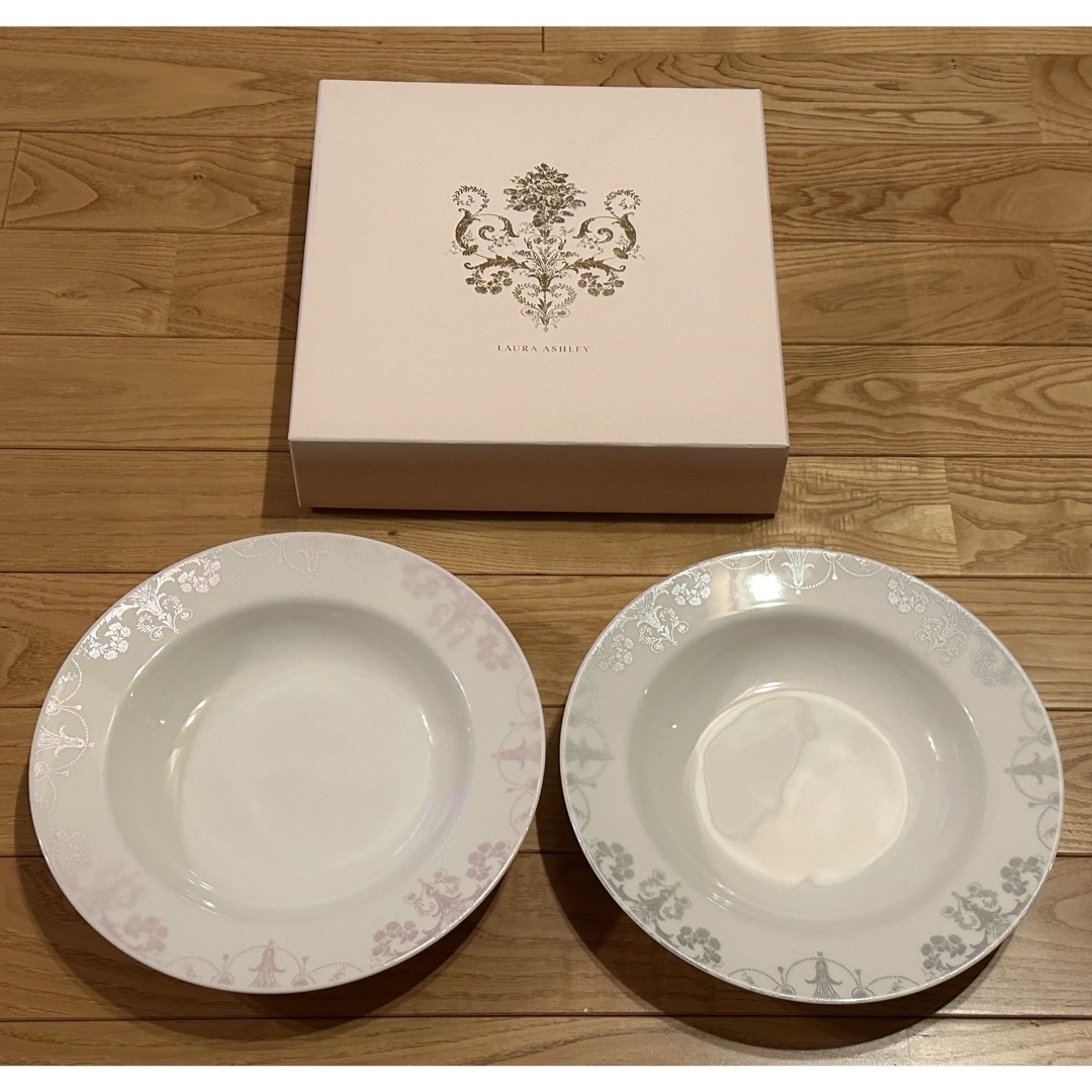 LAURA ASHLEY(ローラアシュレイ)のローラアシュレイ　お皿 インテリア/住まい/日用品のキッチン/食器(食器)の商品写真