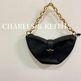 チャールズアンドキース(Charles and Keith)のぽんちょる様CHARLES & KEITH 　チェーン　ハンドル　バッグ(ハンドバッグ)