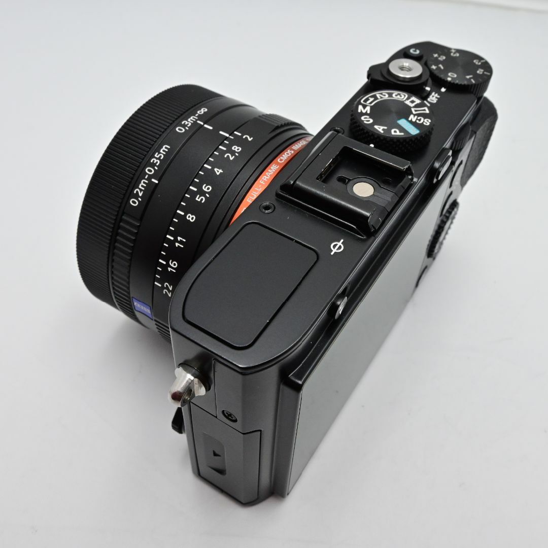SONY デジタルカメラ Cyber-shot RX1R 2470万画素 光学2倍 DSC-RX1R スマホ/家電/カメラのカメラ(コンパクトデジタルカメラ)の商品写真