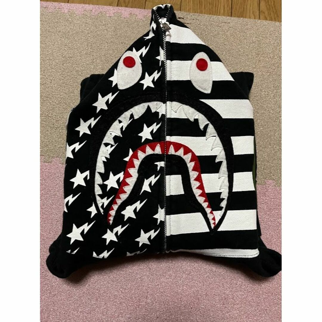 A BATHING APE(アベイシングエイプ)のbape shark hoodie ベイプ　エイプ　シャーク　パーカー メンズのトップス(パーカー)の商品写真