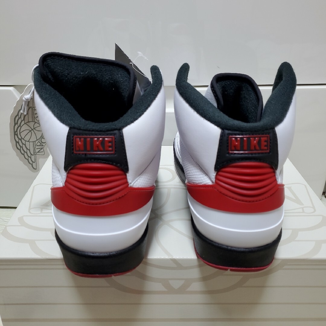 Jordan Brand（NIKE）(ジョーダン)のNike Air Jordan 2 OG "Chicago"(2022) メンズの靴/シューズ(スニーカー)の商品写真