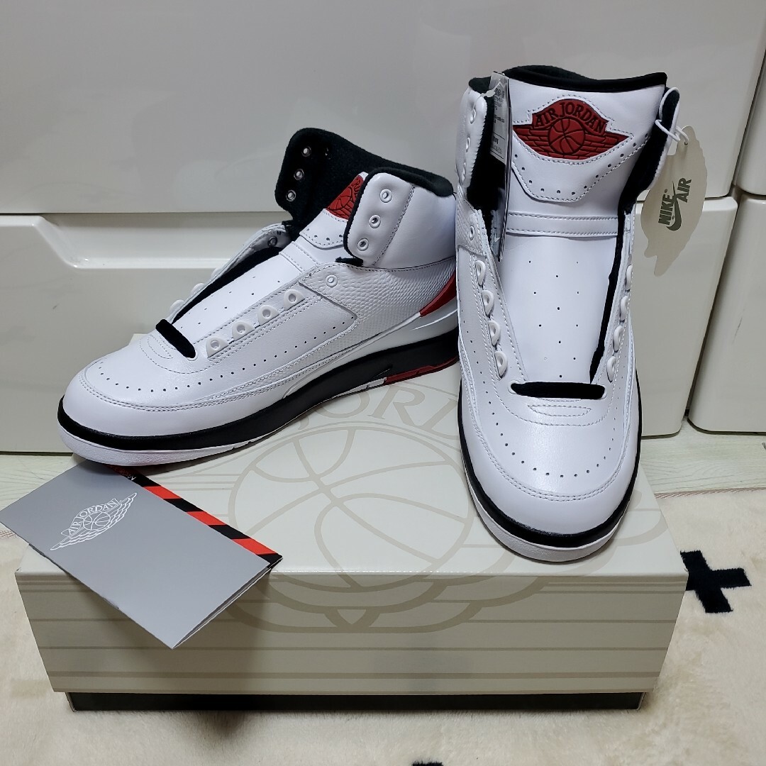 Jordan Brand（NIKE）(ジョーダン)のNike Air Jordan 2 OG "Chicago"(2022) メンズの靴/シューズ(スニーカー)の商品写真