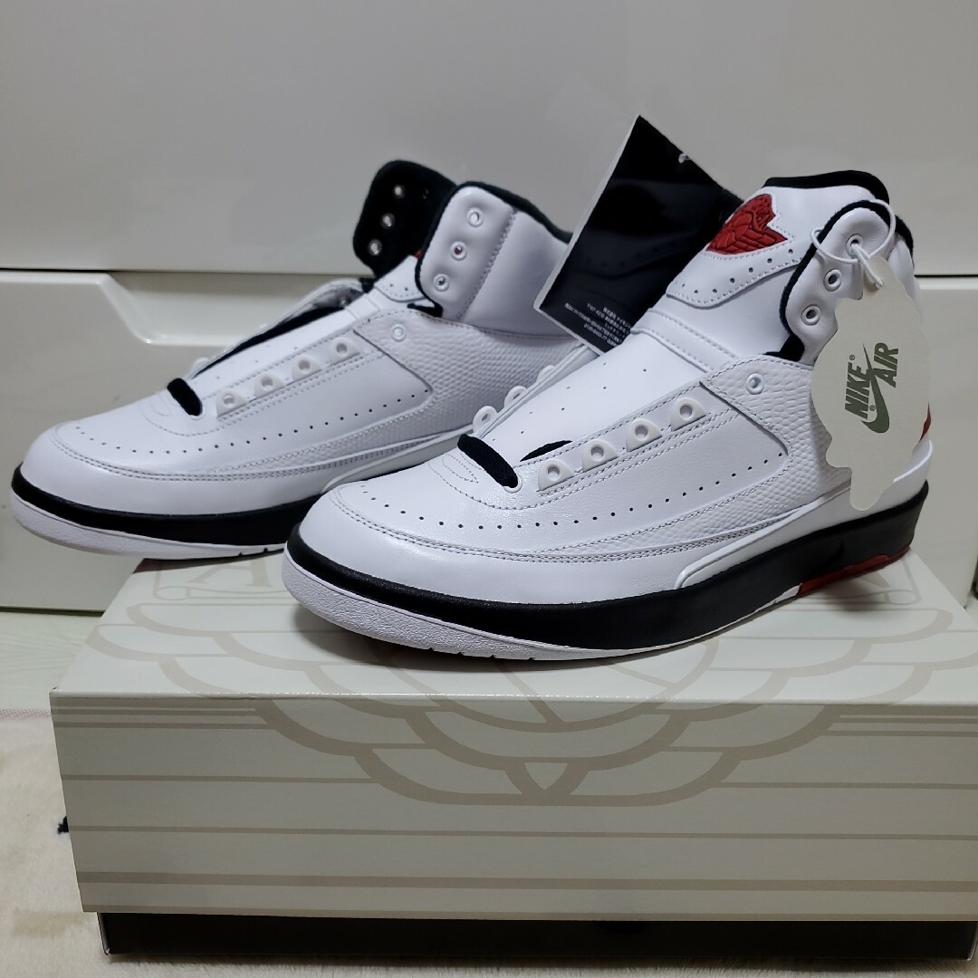 Jordan Brand（NIKE）(ジョーダン)のNike Air Jordan 2 OG "Chicago"(2022) メンズの靴/シューズ(スニーカー)の商品写真