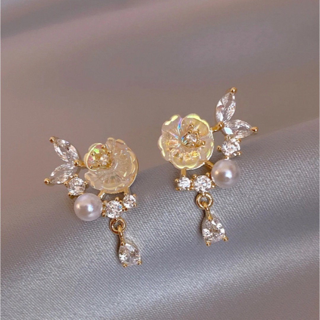 flower perl zirconia pierce 14k sv925 レディースのアクセサリー(ピアス)の商品写真